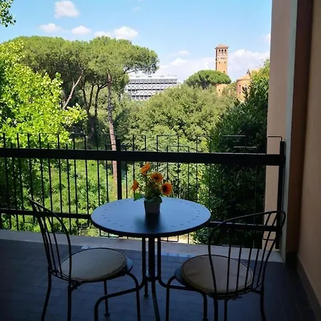 Aurelia City Garden Apartment