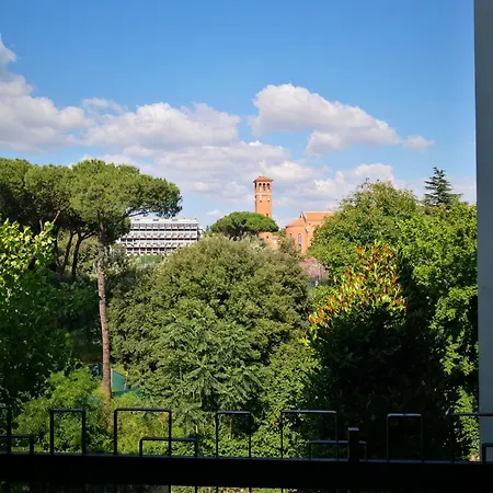 Aurelia City Garden Apartment Rome